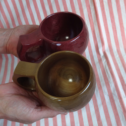  紫色和綠色 Ichiboku 雕刻咖啡杯一對 第7張的照片