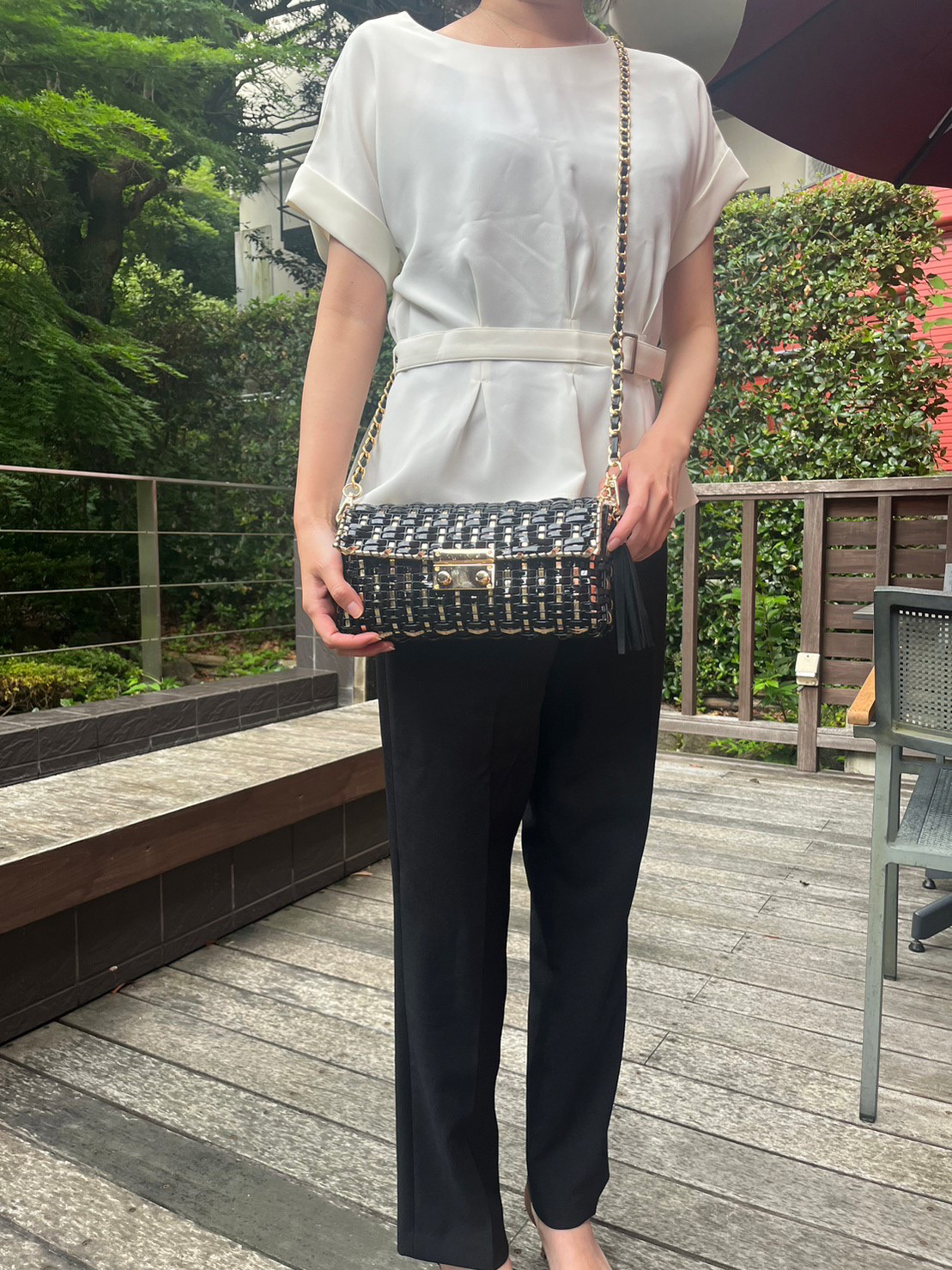 【新品現品お値引き】ウォレットバッグ錠前 黒×ゴールド