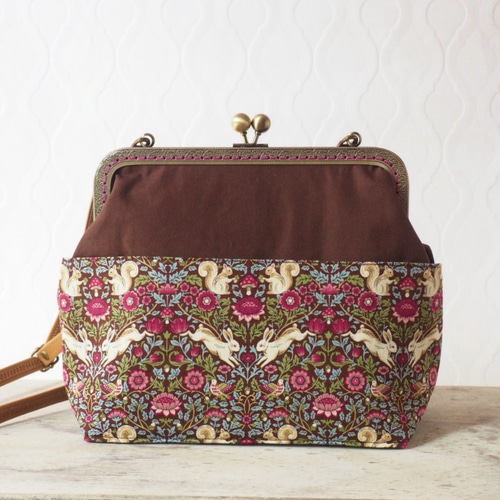 ウサギとリスのがま口バッグ/ショルダーバッグ/がま口ショルダーバッグ  