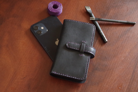 【スマホケース】　iphone12mini 手帳型　革小物　ハンドメイド　手作り　メンズ　レディース 1枚目の画像