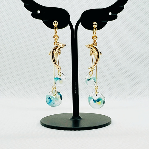 再販】イルカとティアドロップビーズのピアス/イヤリング ピアス 