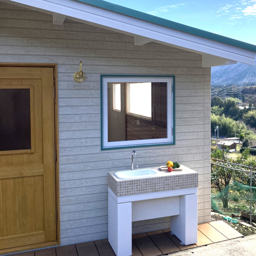 おしゃれなガーデンシンク モザイクタイル 屋外用シンク ガーデン