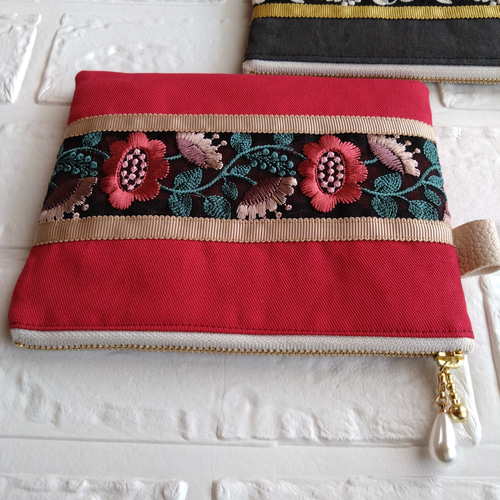 ファスナー付き刺繍ポーチ（L） | Ai Loves