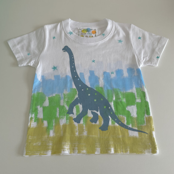 受注制作kidsTシャツ「ブラキオサウルス星さんぽ」100cm~140対応 1枚目の画像