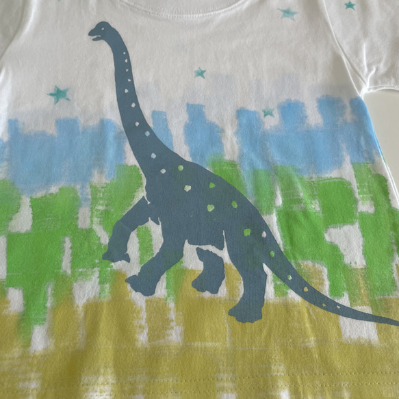 受注制作kidsTシャツ「ブラキオサウルス星さんぽ」100cm~140対応 2枚目の画像