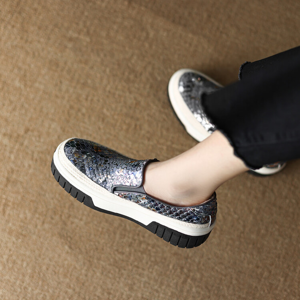 23 秋季女式真皮鞋超輕質厚底鞋舒適亮片淺口鞋 22 厘米-24.5 厘米 #795⭐免運費⭐ 第4張的照片