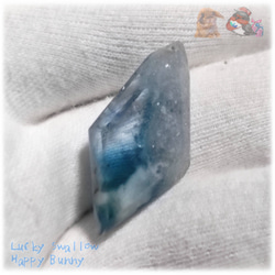標本宝石 青空の宝石 海の宝石 希少特殊カラー ブルーフローライト 青蛍石 標本結晶 ファセットカット ルース 5766 10枚目の画像