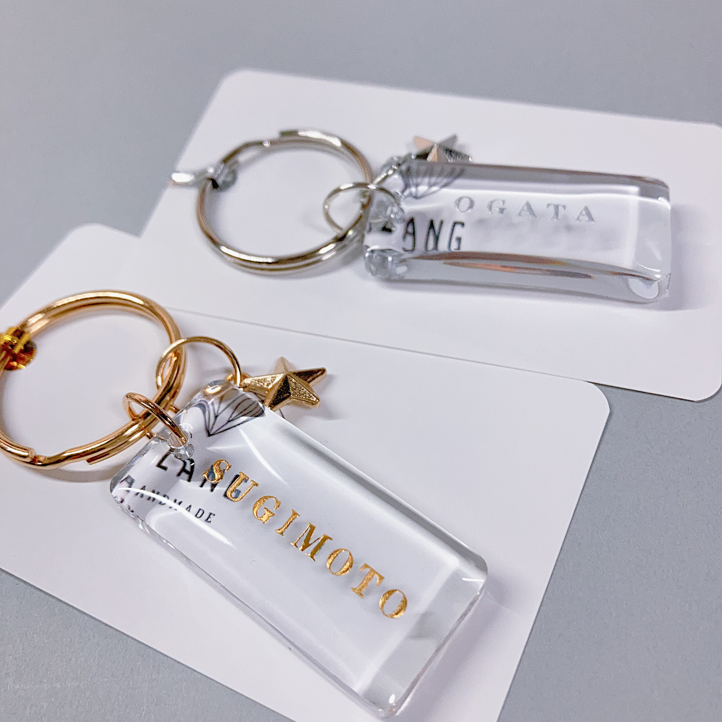 名入れ、名前入れ】選べるフォント✿クリア長方形キーホルダー✨レジン  