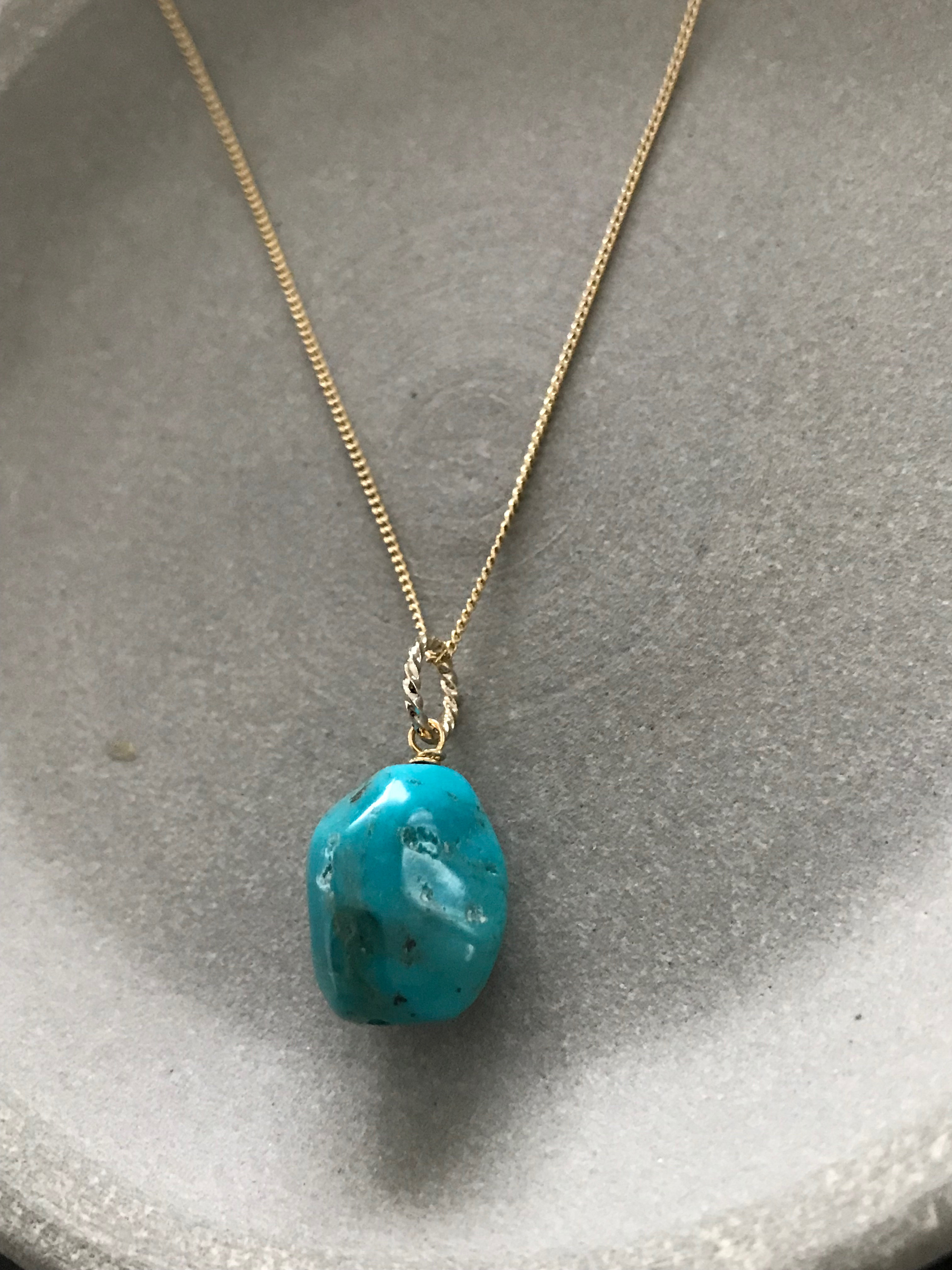 ［再販］大粒の天然ターコイズ♚ペンダントトップ