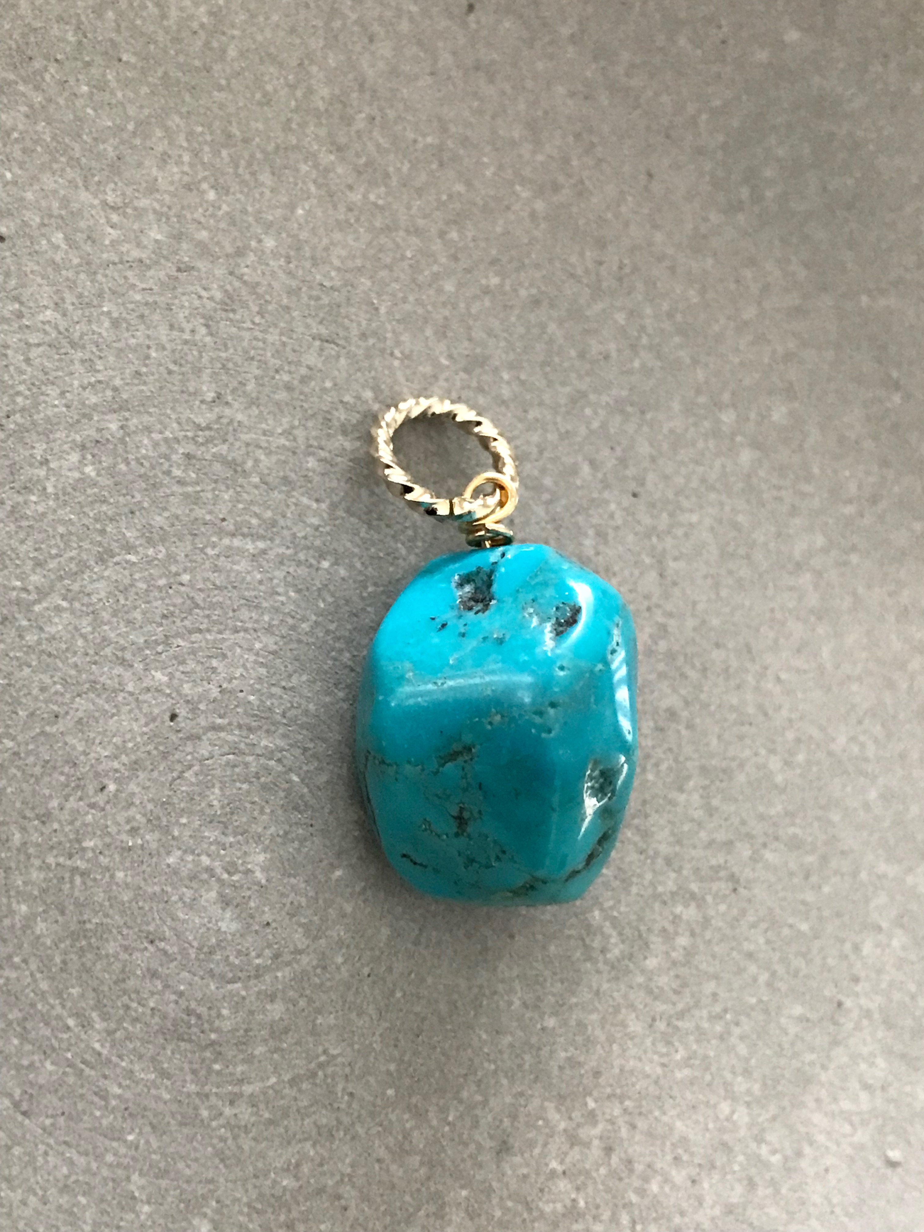 ［再販］大粒の天然ターコイズ♚ペンダントトップ