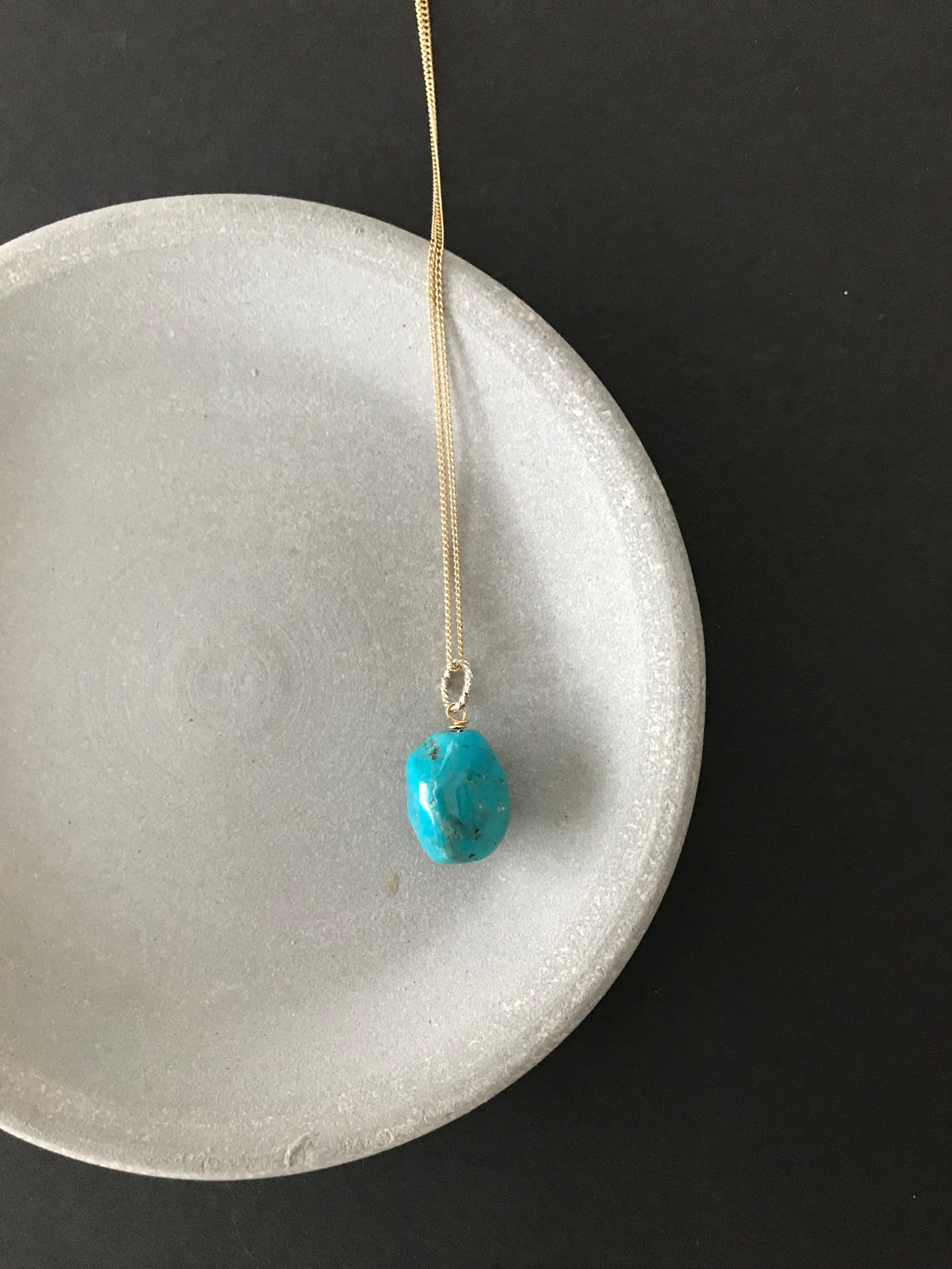 ［再販］大粒の天然ターコイズ♚ペンダントトップ