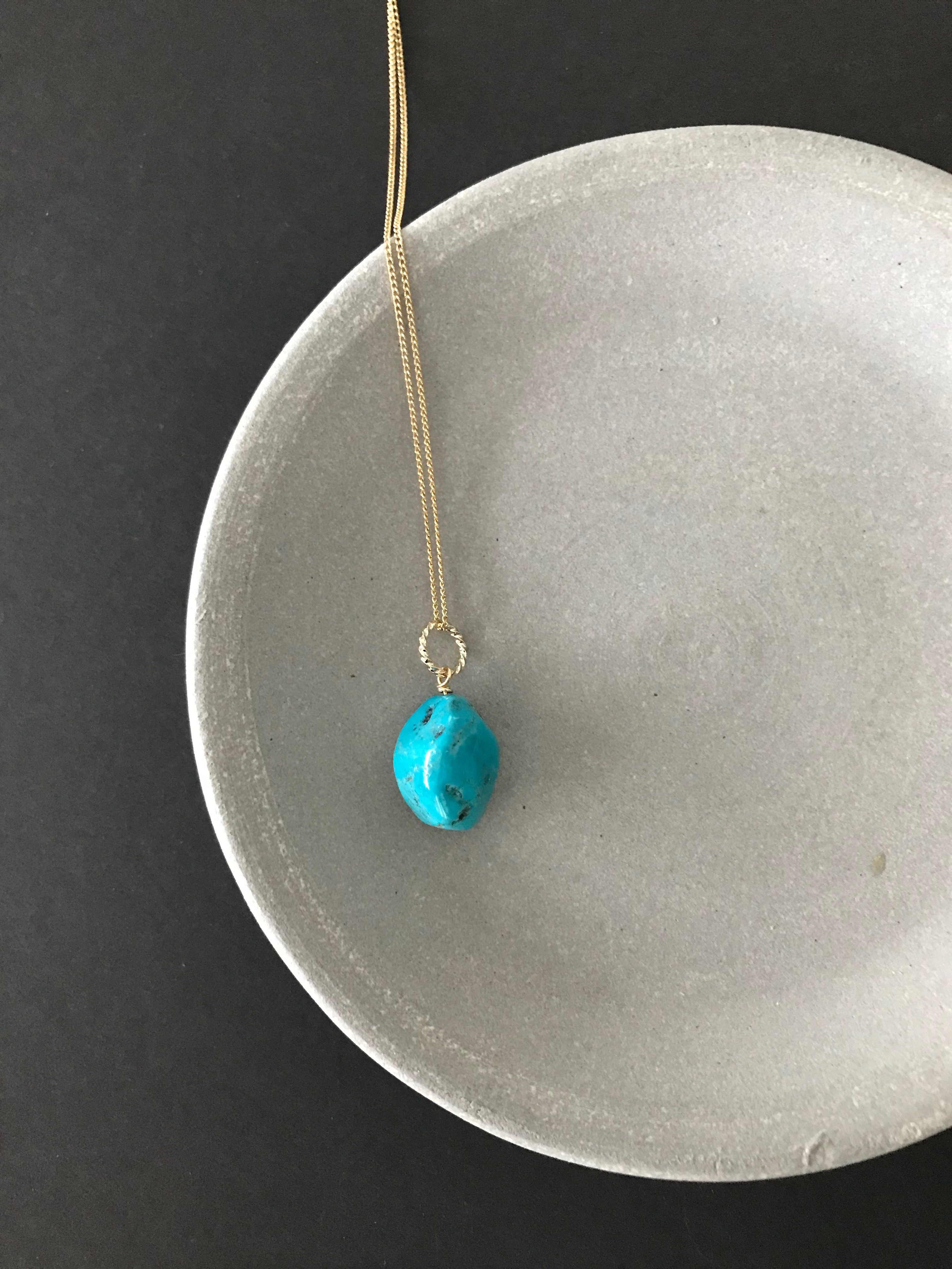 ［再販］大粒の天然ターコイズ♚ペンダントトップ