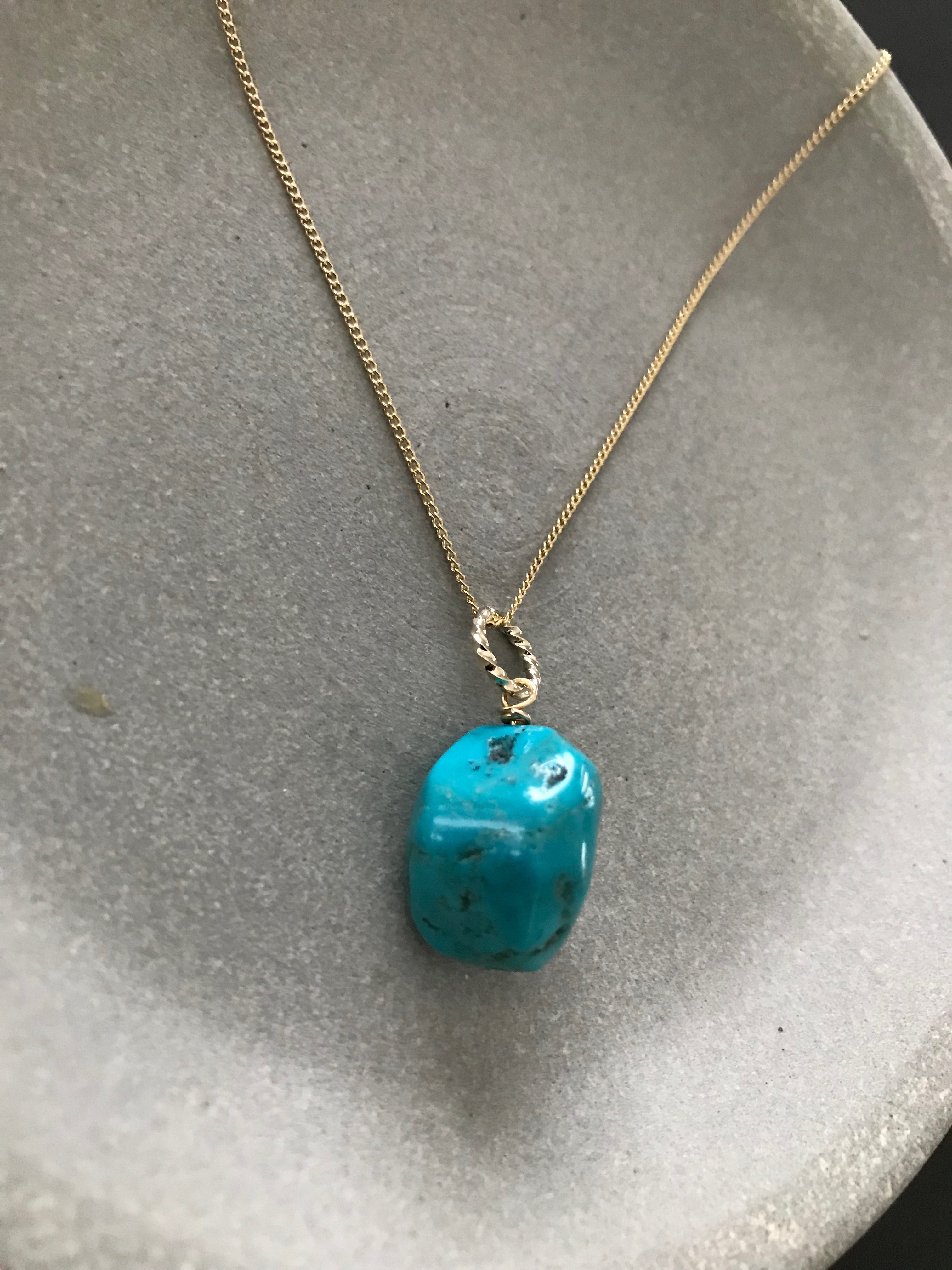 ［再販］大粒の天然ターコイズ♚ペンダントトップ