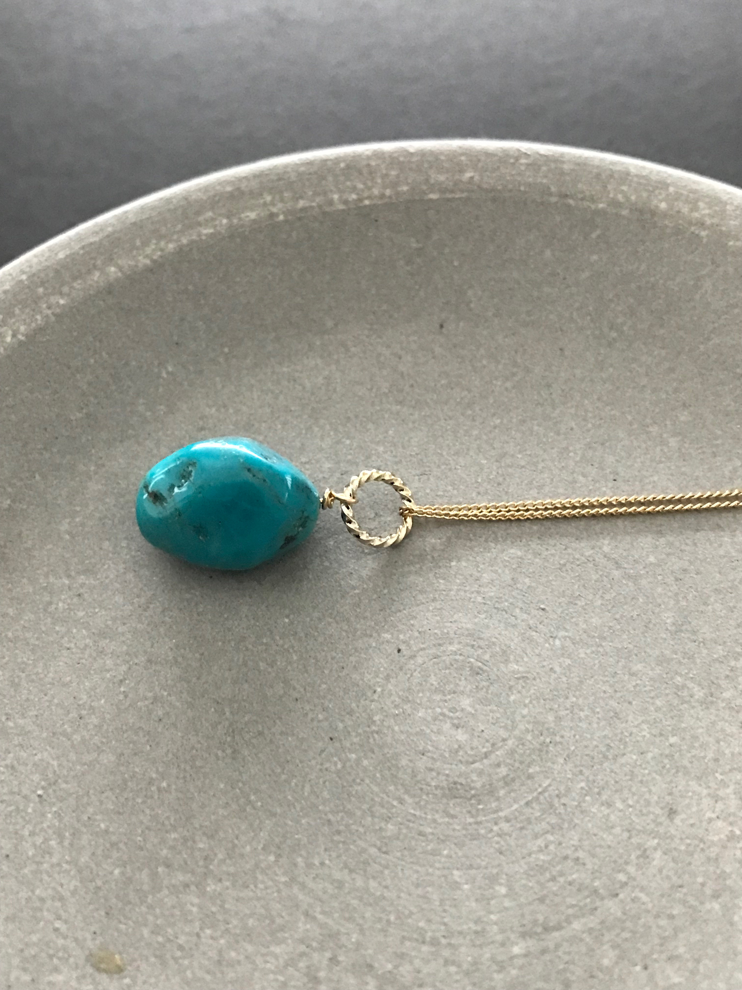 ［再販］大粒の天然ターコイズ♚ペンダントトップ