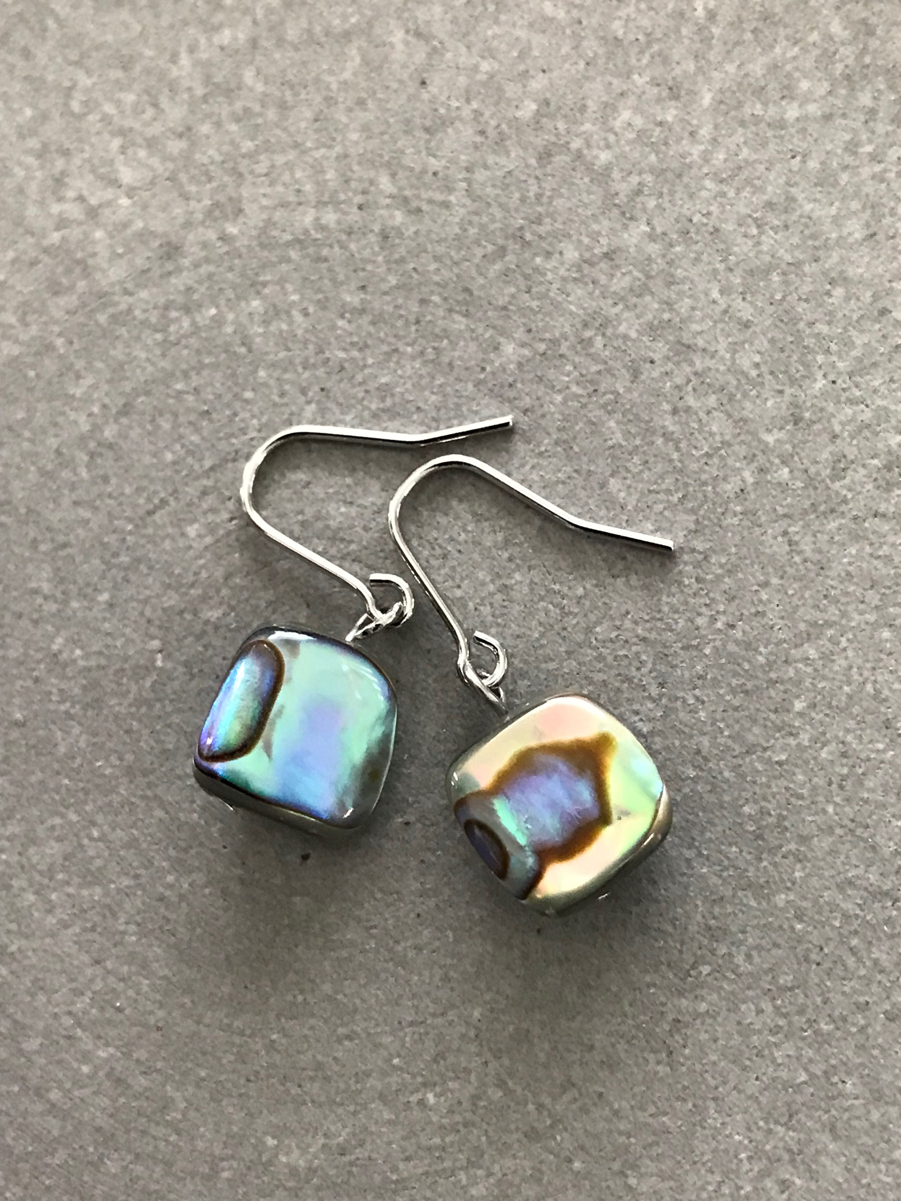 スクエア型のアバロンシェル♚ピアス/ノンホールピアス