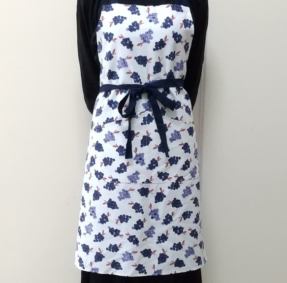 葡萄 サイズ・タイプが選べる 大人用エプロン 2枚目の画像