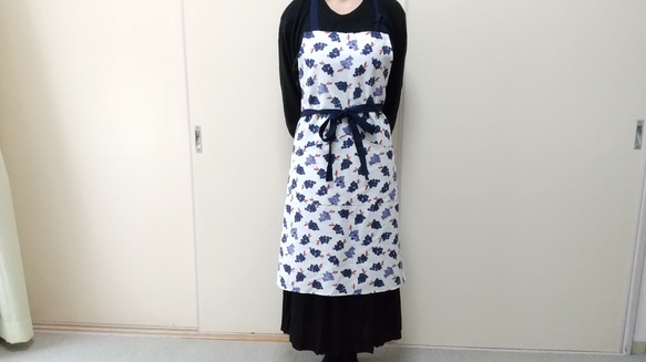 葡萄 サイズ・タイプが選べる 大人用エプロン 4枚目の画像