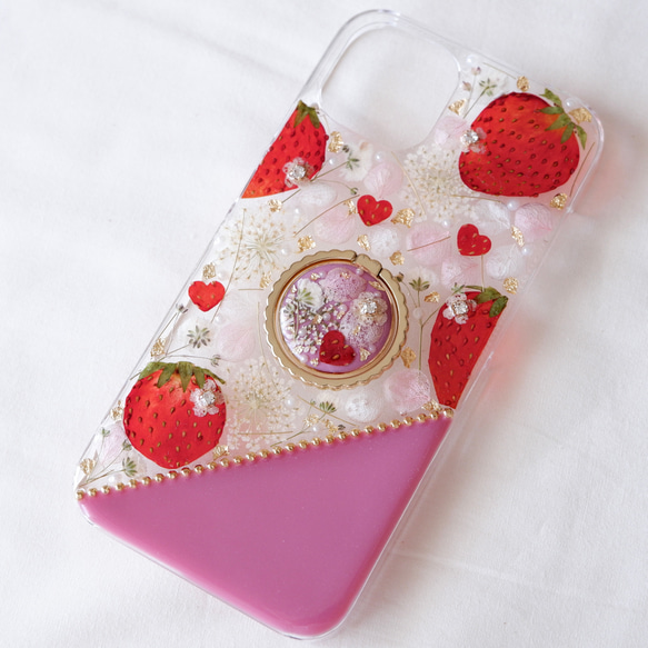 【全機種対応】❁スマホリング付き❁ミックスボタニカル「いちご」❁.*･ﾟ押し花スマホケース 11枚目の画像