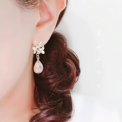 14kgfブルーオパールゴールドフラワースリムピアス/イヤリング 14kgfブルーオパールゴールドフラワースリムピアス/イヤリング