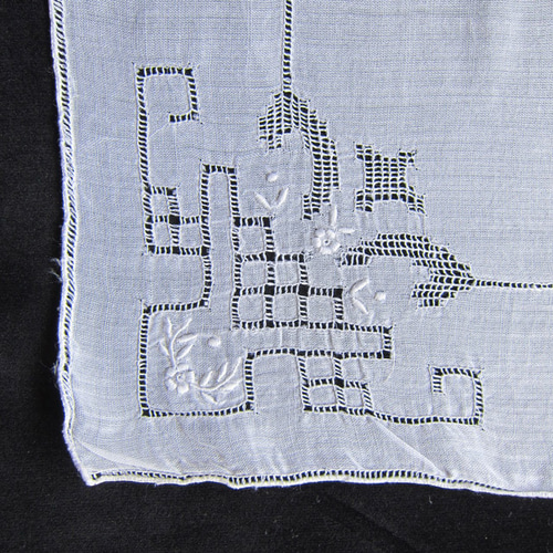 ヴィンテージ 手刺繍 ハンカチ4枚 スワトウ リネン リメイク
