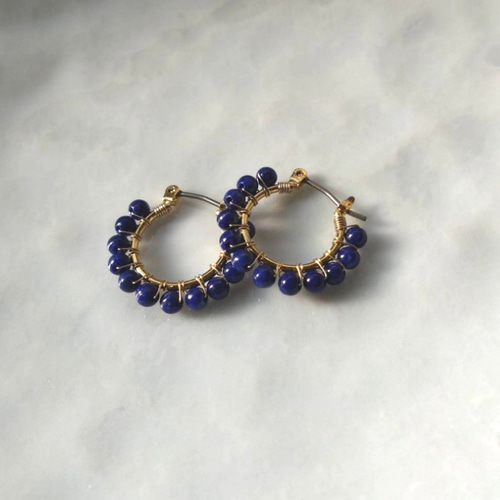 【中古品】MIZUKI ラピスラズリ　フープピアス MIZUKI バナナフープピアス ラピスラズリ - メルカリ