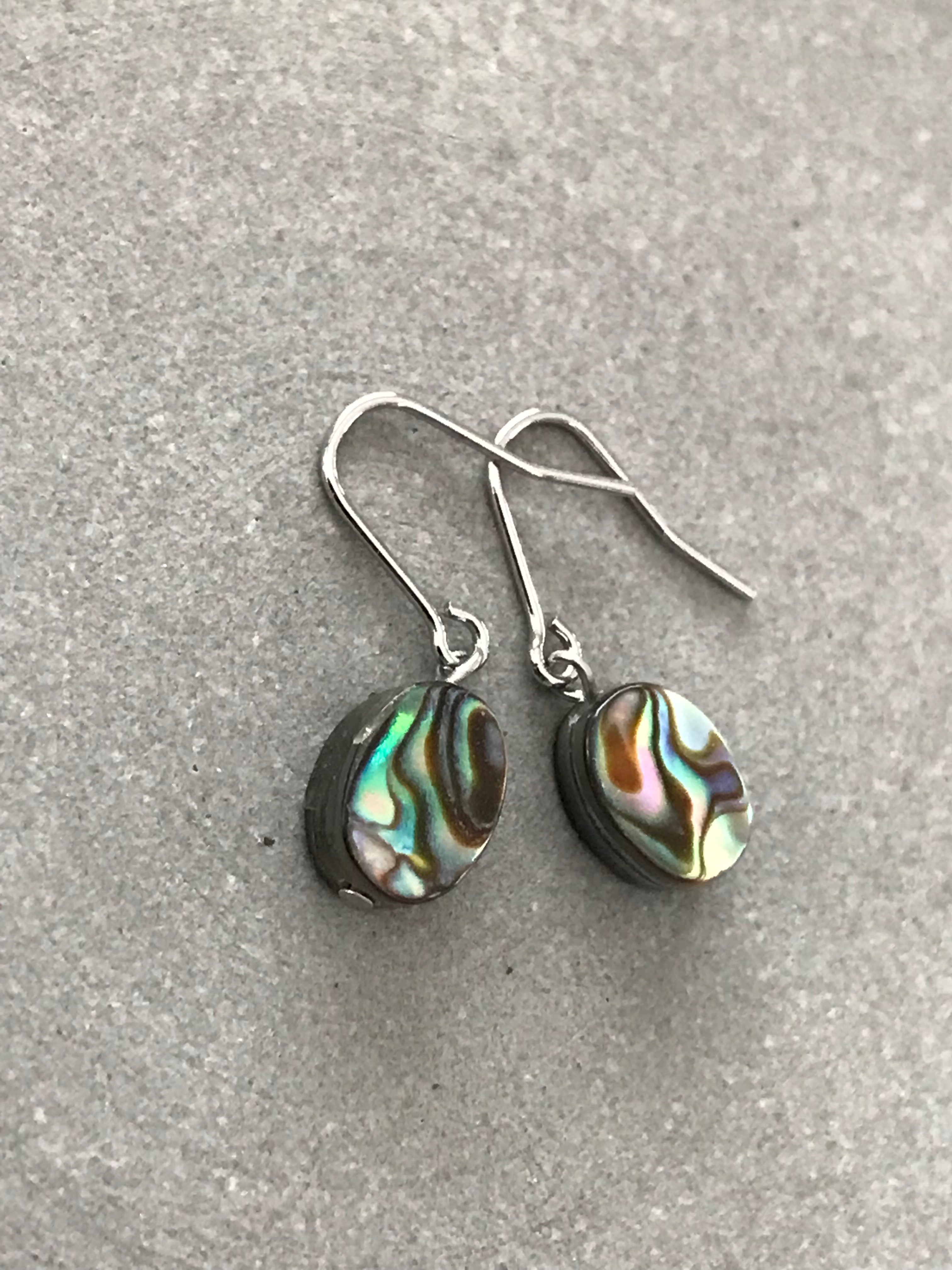 オーバル型のアバロンシェル♚ピアス/ノンホールピアス