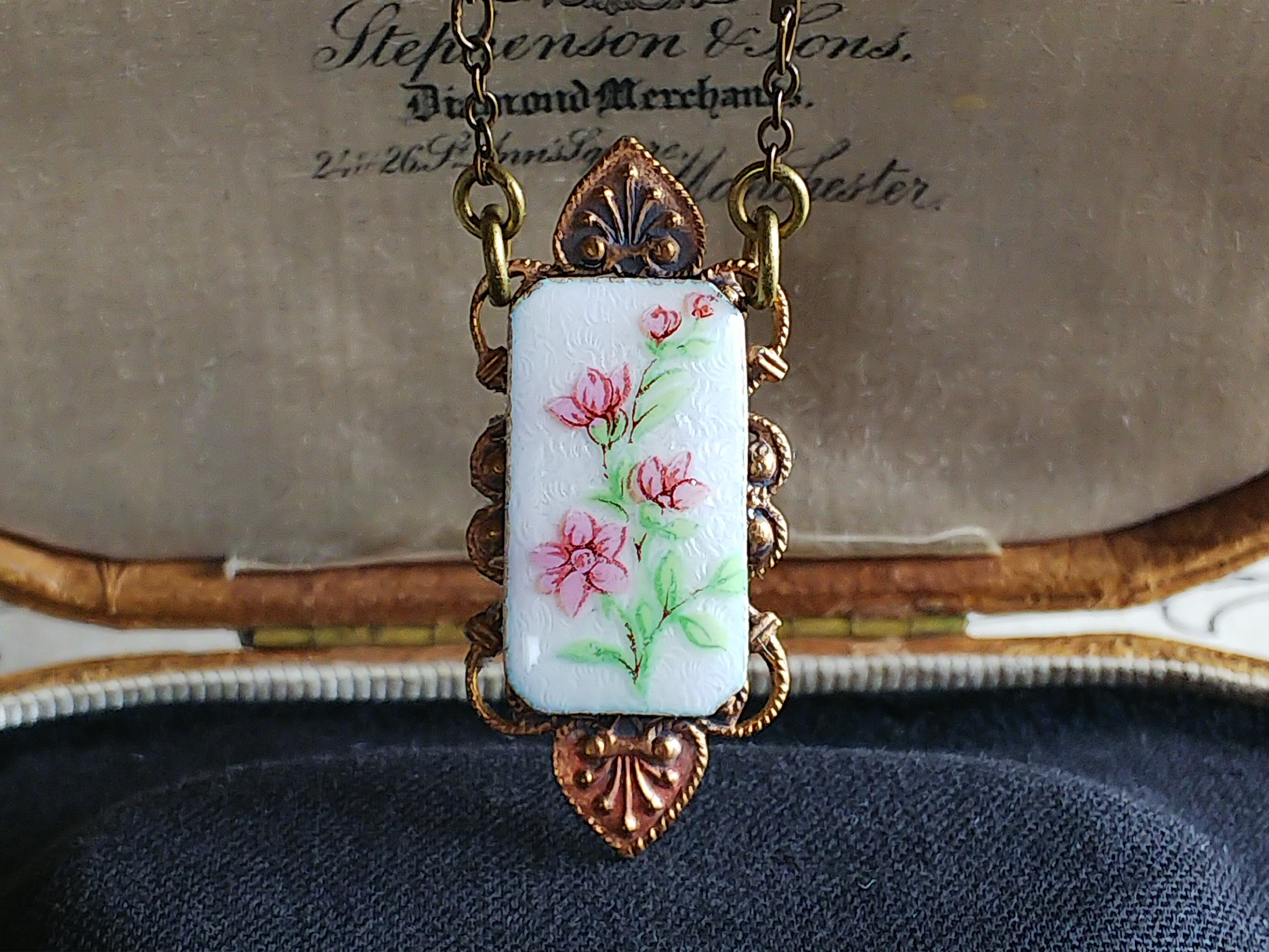 ヴィンテージ　エナメル-Rectangle-flower/フィリグリー　クラシカルネックレス