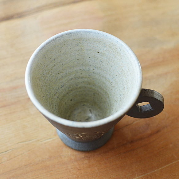 【訳あり品】コーヒーカップ（猫）２点セット／焼き〆陶器（食洗機ＯＫ） 6枚目の画像