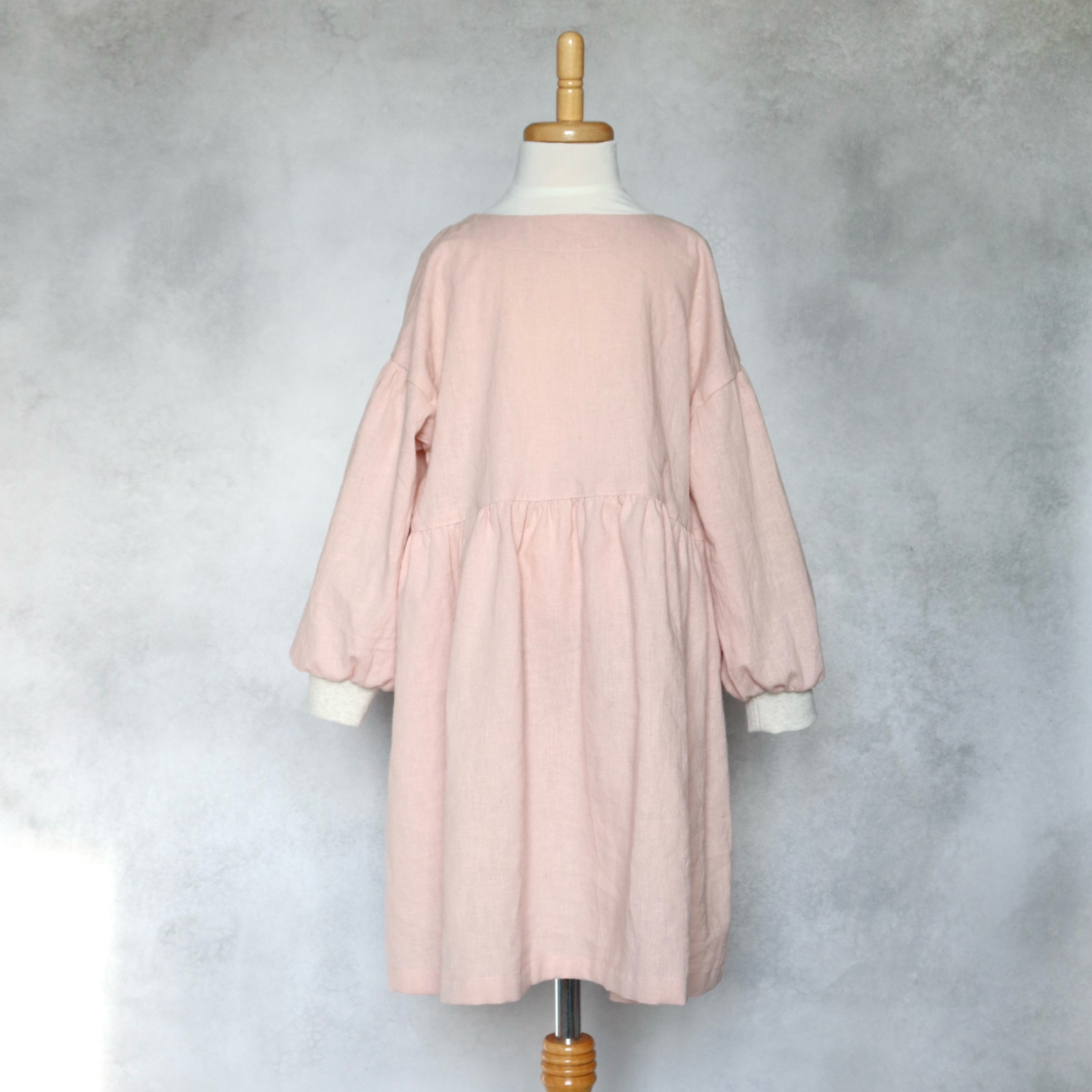 お手伝いしたい子へ【ハーフリネン】4wayかっぽう着 | パウダーピンク お絵描き、えのぐにもおすすめ さくら色