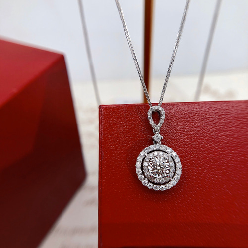 K18天然ダイヤモンドペンダントネックレス