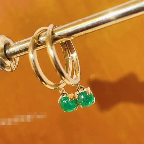 エメラルドピアスk18 ピアス（フープ） パール大好き(購入前にコメント  