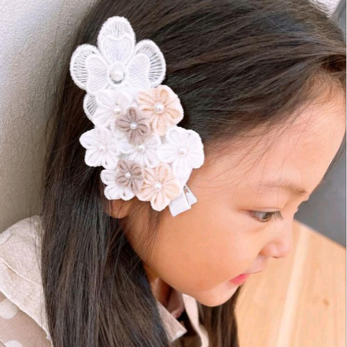 つまみ細工】オーガンジーレースとミニブーケのヘアバンド ナチュラル