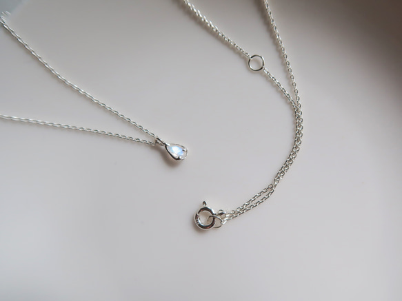 925純銀 小水滴 鑽面 月光石 天然石 項鍊 長鍊 短鍊 鎖骨鍊 免費送禮包裝 第8張的照片