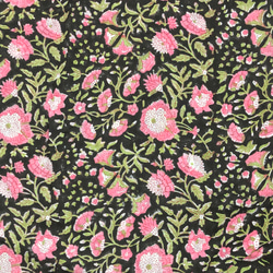 【50cm單位】黑粉花亮綠葉印地安手工版畫布料棉質 第3張的照片