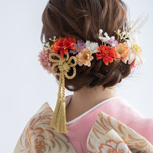 ミディアム・ロングヘアーの成人式振袖髪飾りM】ピンク・白・赤の卒業