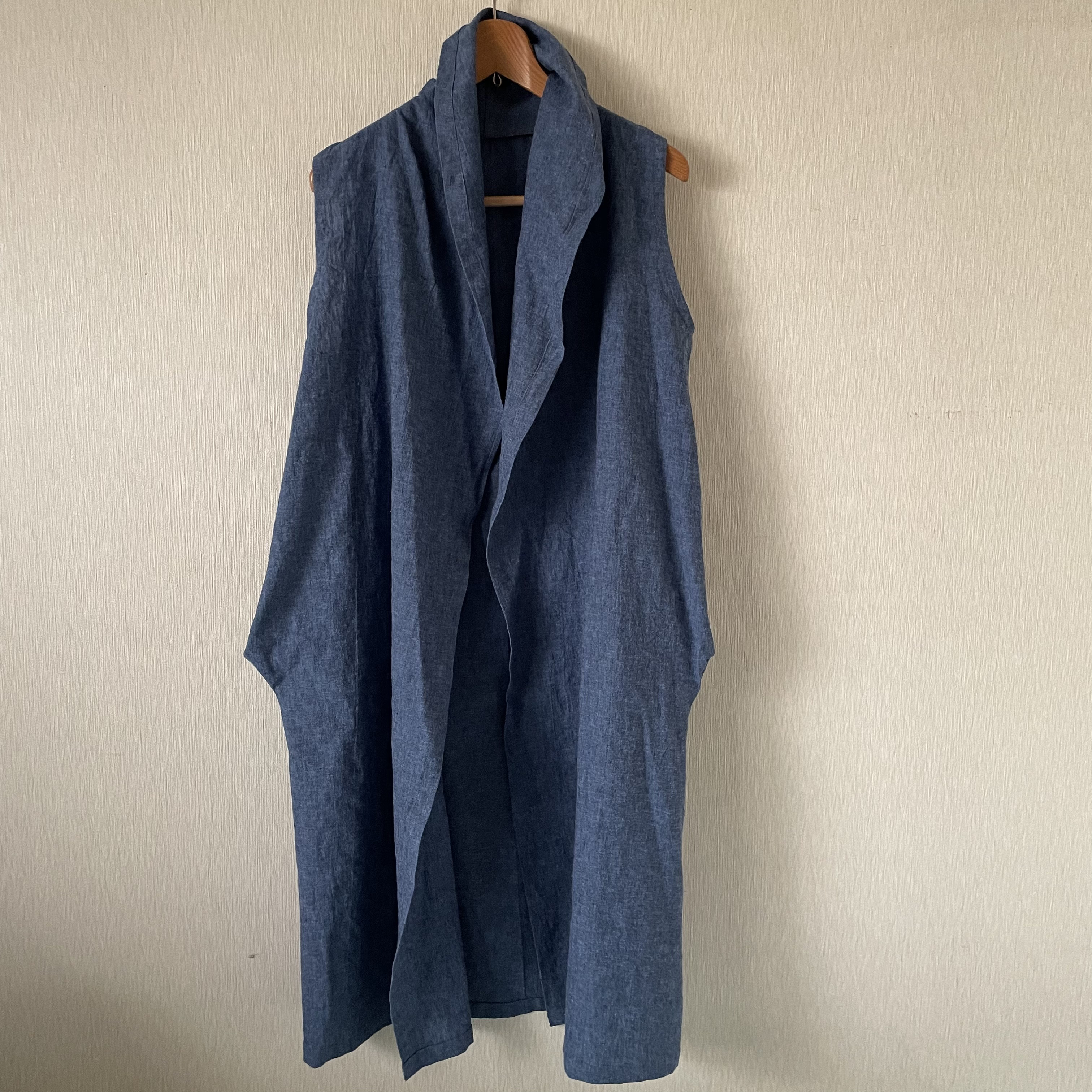 綿麻ポケット遊びノースリーブロングジレー　ダンガリーブルーＦ