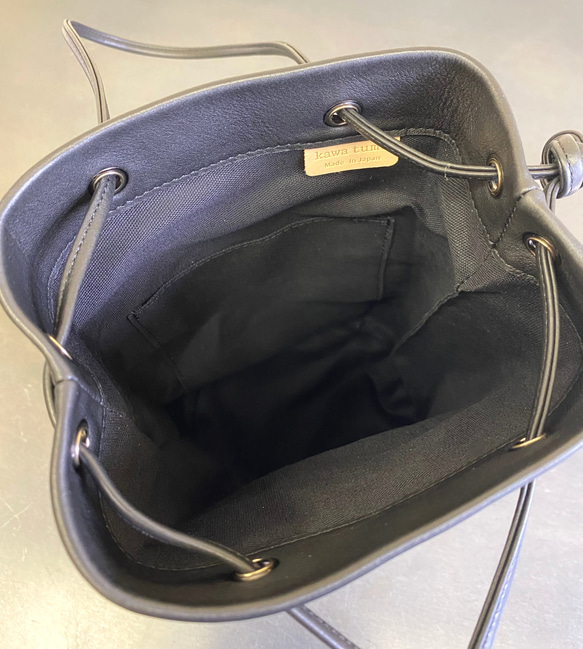 長財布が入るミニドローストリングバッグ◇高級イタリアンレザー【かわつむ】巾着バッグ スマホショルダー トートバッグ 黒 15枚目の画像