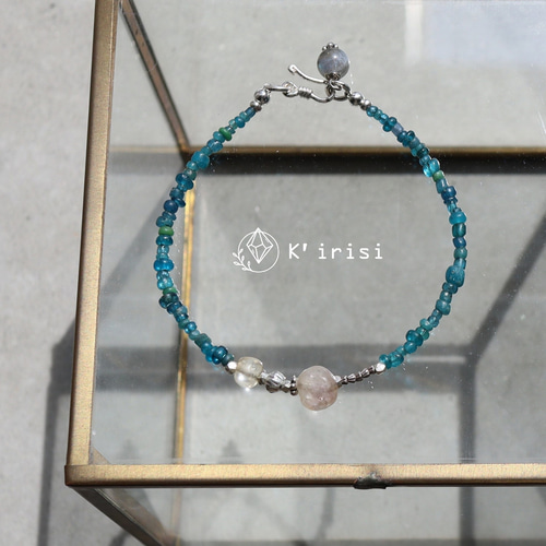 古代水晶ビーズ