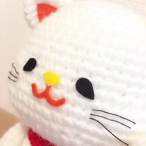 下ぶくれ招き猫のあみぐるみ 招き猫 SOREIRO 通販 1640179｜Creema