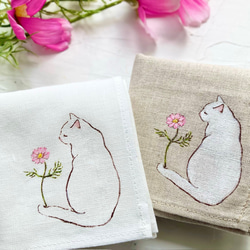紫陽花のお好きな方に『紫陽花と猫』手描きコットンリネン小さめ