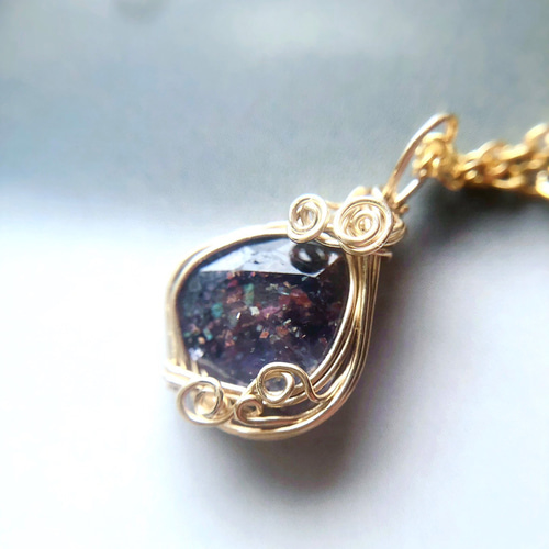 ブラッドショットアイオライト 1.55ct フカネ巻き ネックレス