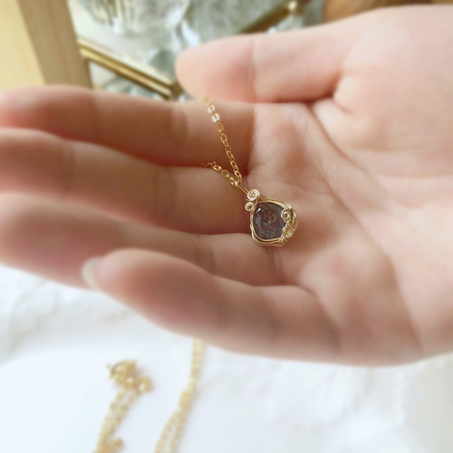 ブラッドショットアイオライト 1.55ct フカネ巻き ネックレス