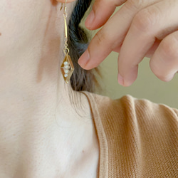 凡爾賽宮 - 珍珠 黃銅耳環-可改夾 第7張的照片