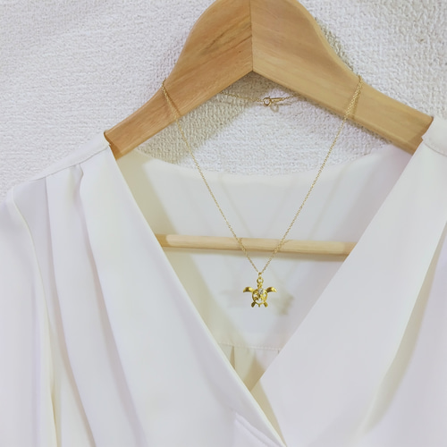 No.133 カメ（ホヌ）とA級ストーンのネックレス*☆ハンドメイド