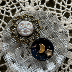 ビンテージ素材のロマンティックな月と星の帯留め「久遠のカリスマ」 16枚目の画像