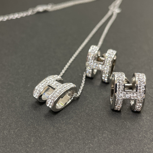 現品SALE！Hモチーフネックレス スワロフスキーアクセサリー