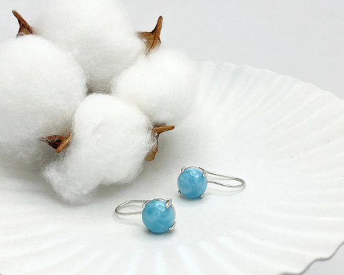 世界三大 癒しの石】ラリマー(8mm)の軽やかフックピアス／silver925