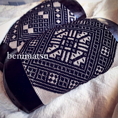 新品津軽三味線胴掛けブラック・ピンク