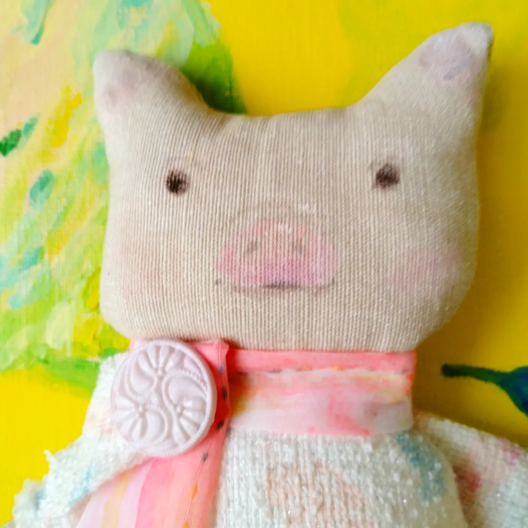 ぶたこちゃんwithピンクのマフラー