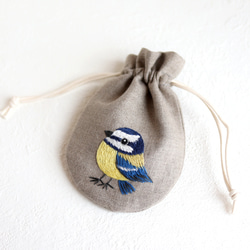 【野鳥図鑑シリーズ】アオガラさんの刺繍リネンミニ巾着 3枚目の画像